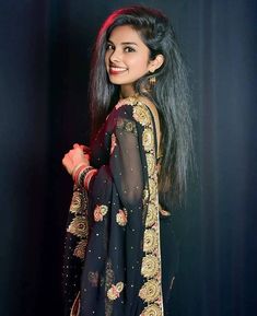 Hairstyles For Indian Wedding, Real Background, Samantha Images, Best Poses For Photography, Celebrity Fashion Looks, Girl Crush Fashion, Best Pose For Photoshoot