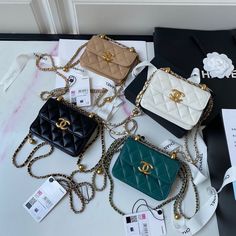 Charm - CHL Bags - 629 Bag Luxury, Evening Clutch Bag, Tote Backpack, Chanel Bag, Evening Bags, Mini Bag, Fashion Bags, Paper Bag, Clutch Bag