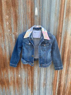 Denim jacket (Gap XS) embellished with vintage quilt fabric. Vintage Quilt Fabric, Girls Jean Jacket, Jean Jacket For Girls, Jacket Denim, Coat Vintage, Vintage Quilt, Girls Gift, Denim Coat, Vintage Quilts