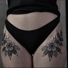 Traditional Thigh Tattoo, Appearance Goals, Botanisches Tattoo, Knee Tattoo, Thigh Tattoos Women, Thigh Tattoos, Tattoo Me