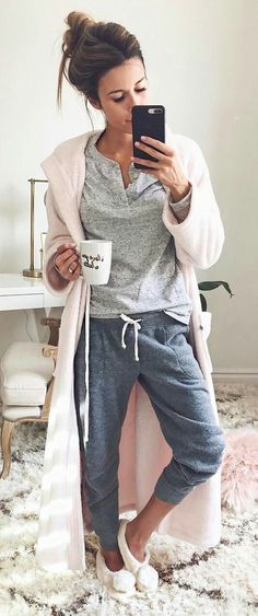 Jammies Summer Lounge Wear, Lounge Wear Summer, Lounge Outfits, Kendall Jenner Outfits, Jenner Outfits, Lazy Day Outfits, Comfy Clothes, Popular Outfits