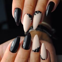 Black And Nude Nails, Nagel Stamping, Stiletto Nail Art, Gothic Nails, Black Nail Art, Black Nail Designs, Her Nails, White Nail