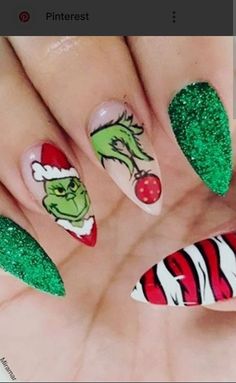 Immagini Grinch, Nail Art Noel, Festive Nails, Unghie Sfumate, Christmas Kiss, December Nails, Kiss Nails, Cute Christmas Nails, Romantic Christmas