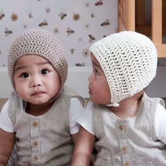 Baby Bonnet Pattern Free, Crochet Hats Pattern, Bonnet Crochet Pattern, Baby Bonnet Crochet Pattern, Baby Bonnet Pattern, Crochet Beginner, Crochet Hat For Beginners, Knit Beanie Pattern, Crochet Baby Bonnet