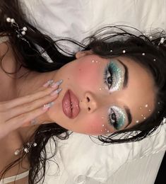 Mermaid Costume Makeup, Little Mermaid Makeup, Mermaid Makeup Halloween, Mermaid Halloween Costumes, Maquillage On Fleek, Mermaid Halloween, Retro Makeup, Magical Makeup