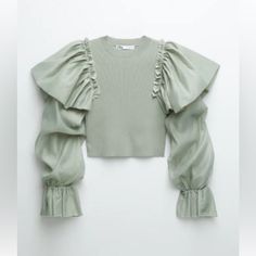 Zara Eur Lusa L Mex 30, Cropped. Nwot. Green Ruffled Tops For Winter, Green Ruffled Winter Tops, Winter Green Ruffled Tops, Zara Green Ruffled Top, Green Ruffled Zara Top, Zara Australia, Fashion Tops Blouse, Sleeves Designs For Dresses, Trendy Fashion Tops