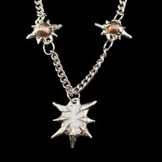 Handmade spiky metal triple pearl necklace! ✨ This necklace should be worn with care as it has sharp metal spikes! 🔗 50-55cm stainless steel chain included 📏 Pendant is approximately 4cm ⚒️ Metal used is an alloy of lead free tin, copper and silver ❤️🩹 You're gonna have a collection piece as every pearl i work with is completely unique! ⛓️ All necklaces are handmade by me! 🌚 Follow my Instagram for new drops and giveaways - @sparkhazebusiness 👾 Feel free to contact me if you have any questions! Thorn Necklace, Tin Jewelry, Steampunk Pendant, Metal Spikes, Liquid Metal, Beads Designs, Bead Designs, Steel Chain, Pearl Pendant