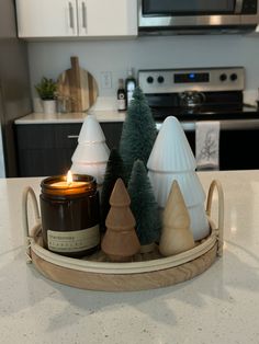 Decorating, christmas, season Christmas Decorations Apartment, Decoration Bathroom, Christmas Apartment, Tree Candle, Simple Christmas Decor, Christmas Tree Inspiration