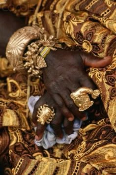 Ghana Jewelry, Ghana Culture, Kwame Nkrumah, Beautiful Culture, Cl Fashion, Mama Africa, Black Royalty, African Royalty, Pope John Paul Ii