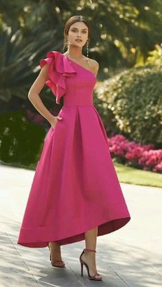 Classy Pink Dress, Vintage Evening Dress, Tea Length Skirt, Classy Gowns, Classy Dresses, Night Gowns, One Shoulder Cocktail Dress, Hello December, Bride Groom Dress