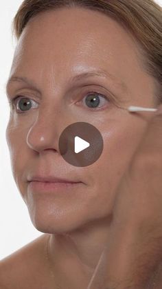 Vincent Ford on Instagram: "Let me show you how to keep your concealer smooth and flawless all day

I used @narsissist 
Radiant Creamy Concealers in Creme Brûlée and Custard
Light Reflecting Makeup Setting Mist 
Light Reflecting Setting Powder

#concealerhack #concealer #makeuptips" Creamy Concealer, Flawless Face, Skin Makeup, Concealer, Makeup Tips, Girly Things, Hair And Nails, Beauty Makeup