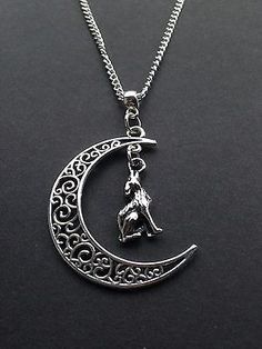 Crescent Moon Wolf Necklace Teen Wolf Silver Half Moon Direwolf Stark Werewolf Wolf Necklace, Wolf Jewelry, Magical Jewelry, Celtic Jewelry, Jewelry Outfit, Jewelry Inspo, Metal Necklaces, Teen Wolf, Cute Jewelry