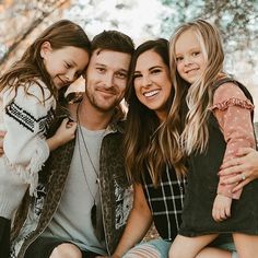 Jordan Hadley And Pike Lawson, Hayley And Dylan Modern Family, Daily Bumps Youtube, Two Moms Family Lgbt, Peyton Manning Family, Daily Bumps, Savannah Labrant Pregnant With Everleigh