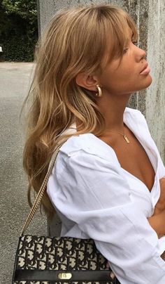 Honey Blonde Hair, Blonde Hair Inspiration, Blonde Hair Looks, Long Hair With Bangs, Brown Blonde Hair, Short Hair With Bangs, Hair Inspo Color, Grunge Hair, Aesthetic Hair