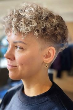 22 Short & Curly Hairstyles For Older Women: Ageless Looks For 2024 | Lookosm Curly Hairstyles For Older Women, Short Layered Curly Hair, Pixie Cut Curly Hair, Pixie Haircut Fine Hair, Curly Pixie Hairstyles, Short Curly Pixie, Layered Curls, Curly Pixie Haircuts, Hairstyles For Older Women