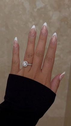 Elegant Almond Nails, Trendy Almond Nails, Oval Acrylic Nails, Engagement Nails, Nail Looks, Grunge Nails