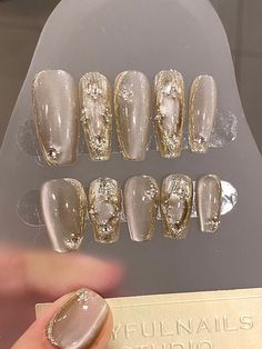 Winter Foil Nails, Nails For Honeymoon, Press On Nail Design Ideas, Press On Nails Set, Milky White And Gold Nails, Marble Gold Nails, Korean Fall Nails, Goddess Nails Designs, Fall Trendy Nails