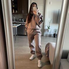 Designer Sweatsuit New With Tags Perfectly Structured And Oversized Feels Very High Quality Both Top And Bottom Are Size Small I’m 5’3 125lbs Sweat Set Outfits, Sweat Set, Womens Tops, Sweatshirts Hoodie, Tags, Sweatshirts, High Quality, Women Shopping, Color