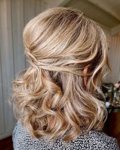 Updos For Medium Length Curly Hair, Special Occasion Hairstyles Medium, Mob Makeup, Mother Of Bride Hair, Mob Hair, Matrix Hairstyle, Mother Of The Bride Hairstyles, Groom Hair, Braid Hairstyle Ideas