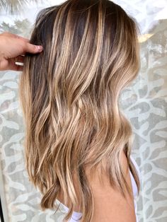 Golden Brown Blonde Balayage, Brown Hair With Brassy Highlights, Bronde Balayage Champagne, Brown Beleyage, Demential Blonde Hair, Salted Caramel Balayage, Golden Blonde Bayalage On Brown Hair, Caramel Blond Balayage, Honey Blonde Balayage Brunettes Caramel Highlights