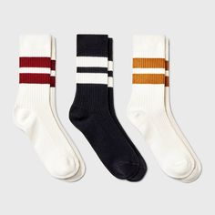 Elevate your everyday essentials with the Women's Lightweight Ribbed Striped 3pk Crew Socks by Universal Thread™. Made from a blend of cotton, polyester, nylon, and spandex to offer a relaxing, flexible fit. The ribbed texture and striped pattern add a trendy element to your look. Whether you're running errands, heading to the office, or hanging out with friends, these crew socks are a versatile and stylish choice to complete your outfit. Easy to care for, simply machine wash and tumble dry to m Crew Socks With Sneakers, Socks With Sneakers Outfit, Crew Socks Outfit, Oversized Quilt, Cold Weather Outfit, Sock Outfits, Comfortable Socks, Cute Socks, Sneakers Outfit