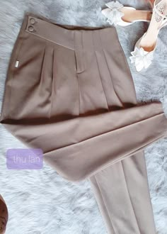 Cotton Pants Women, Corporate Wear, Kurti Designs Party Wear, Fancy Blouses, Classy Work Outfits, Fashionista Clothes, Fancy Blouse Designs, Easy Trendy Outfits