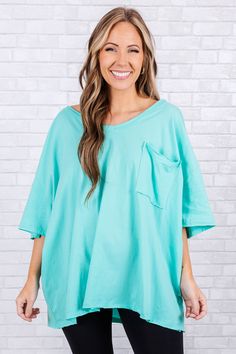 Chic Soul plus size clothing, mint blue oversized short sleeves top with a chest pocket Dancing In The Mirror, Short Dresses Party, Dance Mirrors, Favorite Leggings, Chic Soul, Preppy Girl, Summer Chic, School Fits, Clothing Inspiration