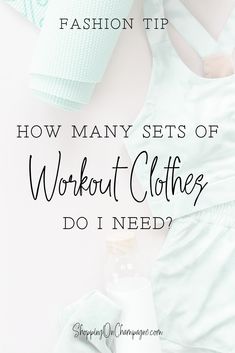 How many gym clothes do you need? Do workout clothes make a difference and how often should you replace them? All of your workout clothing questions answered! #workoutclothes #gymclothes #workout Ligament Tear, Budget Outfits, Fitness Outfits, Fitness Wear Outfits, Top Fashion Bloggers, Workout Clothing, Popular Workouts, Queen Fashion, Gym Outfits