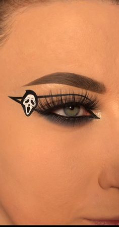 Eyeliner Halloween, Holloween Makeup, Eyeliner Designs, Cute Halloween Makeup, Halloween Eye Makeup, Rave Makeup, Horror Makeup, Halloween Makeup Tutorial, Eye Makeup Designs