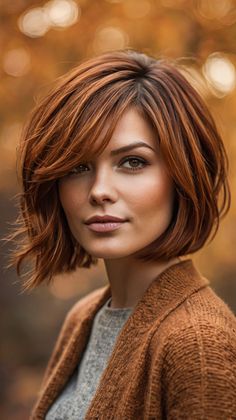 5 Reasons to Love Curtain Bangs with Multi-Toned Fall Hair Colors 2024 Copper This Fall! 🍂 Red Hair With Bangs, Jennifer Lopez Hair, Colors For 2024, Red Blonde Hair, Short Red Hair, Long To Short Hair, Hair Color Auburn, Copper Hair Color, Short Hair Color