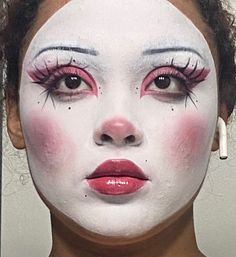 Modern Clown Makeup, Clown Make Up Aesthetic, Pierrot Clown Makeup, Soft Clown Makeup, Pantomime Makeup, Clown Core Makeup, Goth Clown, Jester Makeup, Clown Hair