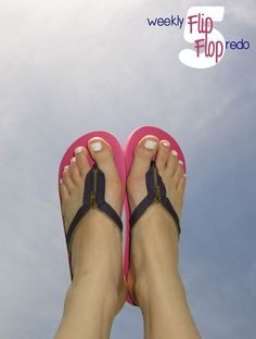 Dollar Store Crafts » Blog Archive » 14 Things to Do with a Pair of Flip Flops Zipper Crafts, Shoe Crafts, Diy Decorating, Flip Flop Shoes, Fashion Diy, Dollar Store Crafts, Diy Shoes, Diy Style