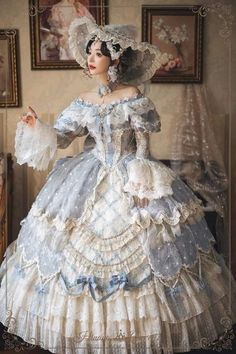 Renisance Dresses, Victorian Dresses Aesthetic, 1700s Dresses, Rococo Gown, Victorian Outfit, Victorian Ball Gowns, Duchess Dress, Victorian Era Dresses, Baroque Dress