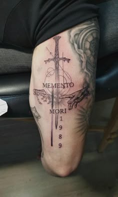 Tricep Tattoo Men Ideas Design, Memento Mori Tattoo, Tricep Tattoos, Z Tattoo, Skull Sleeve Tattoos, Cross Tattoos For Women, Circle Tattoos, Military Tattoos