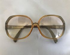 70s Y2k, Glasses Inspiration, Big Glasses, Unique Eyewear, Funky Glasses, Cute Glasses, Vintage Christian Dior, New Glasses, Square Glasses