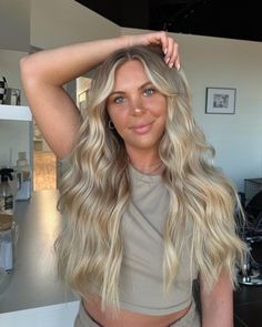 Scandinavian hairline is a blonde bleaching technique trending on social media will give you a sun-kissed look you'll love! Bright Blonde Hair, Bright Blonde, Cute Preppy Outfits, Color Inspo, Hair Inspo Color