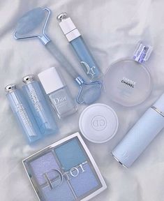 Blue Makeup Aesthetic Products, Dior Blue Aesthetic, Blue Skincare Aesthetic, Blue Makeup Products, Blue Skincare, Cosmetic Aesthetic, Koleksi Makeup, Desain Buklet, Sephora Skin Care