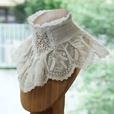 Frilly Collar, Lace Accessories, Mode Abaya, Victorian Clothing, Dita Von Teese, Vestidos Vintage, Edwardian Fashion