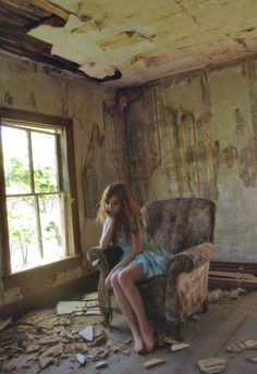 Dark Visions, Photo Arts, Between Two Worlds, Indian Photoshoot, House Portraits, Abandoned Buildings, Photoshoot Inspiration