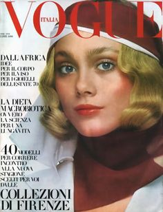 a magazine cover with a woman's face on the front, and an article in italian