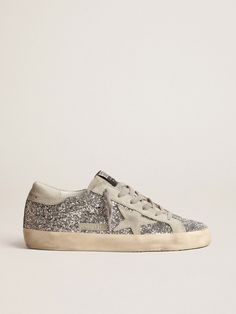 Super-Star in silver glitter with ice-gray suede star | Golden Goose Golden Goose Sneakers Glitter, Glitter Golden Goose Outfit, Golden Goose Silver, Golden Goose Glitter, The Golden Goose, Golden Goose Sneakers Outfit, Golden Family, Golden Goose Sneakers, Star Shoes