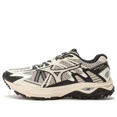 Mizuno Racer Trail D1GH223801 (SNKR/Unisex/Low Top/Non-Slip/Wear-resistant) Mizuno Shoes, Street Style Shoes, Hiking Sneakers, Marathon Running Shoes, Stylish Boots, Swag Shoes, Comfortable Sneakers, Black Running Shoes, Running Shoes Sneakers