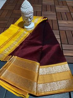 Big Border Pattu Sarees, Big Border Saree, Blue Sarees, South Indian Wedding Saree, Peacock Embroidery Designs, Kalamkari Fabric, New Saree Designs, Silk Sarees With Price, Simple Rangoli Border Designs