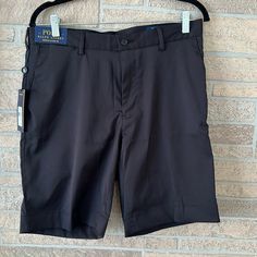 Nwt Ralph Lauren Men's Performance Stretch Classic Fit Black Short Size 32 Khaki Shorts Men, Beige Chinos, Preppy Men, Seersucker Shorts, Polo Ralph Lauren Shorts, Ralph Lauren Mens, Ralph Lauren Shorts, Twill Shorts, Vintage Polo Ralph Lauren