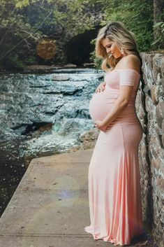 Maternity Gowns that Wow - Sexy Mama Maternity Pink Baby Shower Dress, Maternity Gowns For Photoshoot, Grace Dent, Prego Pics, Pregnant Mommy, Baby Shower Outfit For Guest, Baby Shower Gown, Maternity Photography Family, Long Sleeve Maternity Dress