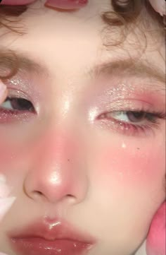 Soft Christmas Makeup Looks, Pink Christmas Makeup Look, Love Core Makeup, Pink Winter Makeup, Sugar Plum Makeup, Sugarplum Makeup, Sugarplum Fairy Makeup, Fairy Looks Makeup, Cherub Makeup