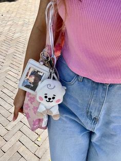 Outfits Army Bts, Bts Army Aesthetic, Pc Decoration, School Bag Essentials, Kpop Collection, Army Life, Pop Collection, Instagram Ideas Photography, Bts Merch