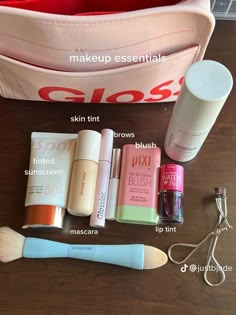 What’s In My Makeup Bag, All I Need Makeup, Minimal Makeup Products, School Makeup Bag, Contact Pics, Haircare Tips, Cozy Interiors, Makeup Bag Essentials, Hobby Ideas