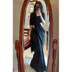 Black Saree Aesthetic, Aesthetic Saree Look, Saree Wearing Styles, Sarees For Girls, Simple Saree Designs, Fashionable Saree Blouse Designs, Modern Saree, Desi Fashion Casual, Simple Sarees