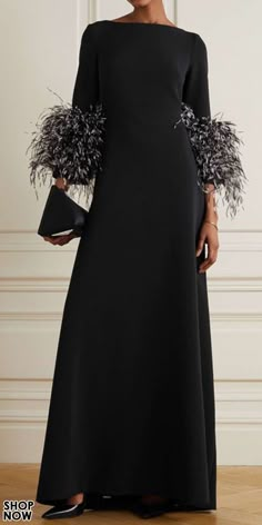 Ramadan Outfit, Black And White Feather, Black Tie Event Dresses, Long Sleeve Party Dress, White Feather, Party Dress Long Sleeve, Fashion Mode, Event Dresses